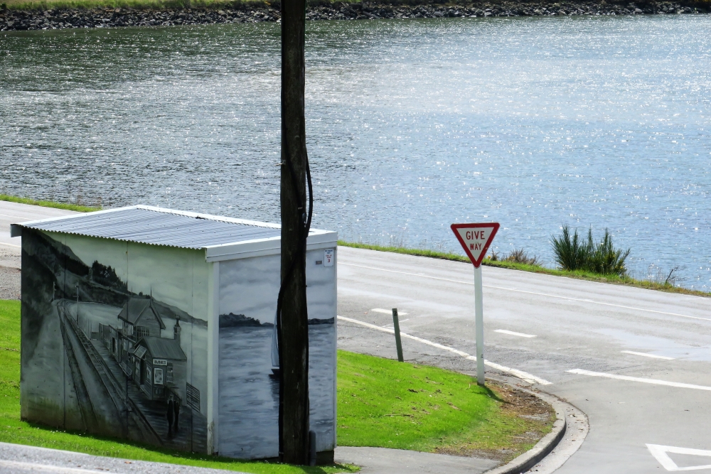 Burkes Drive Bus Stop